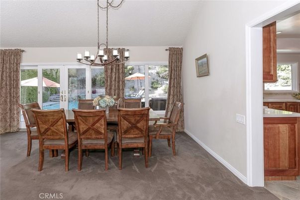 Chandelier, Dining room, Interior