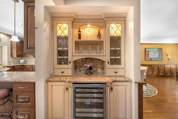 Interior, Kitchen, Pendant Lights, Wood Texture Flooring
