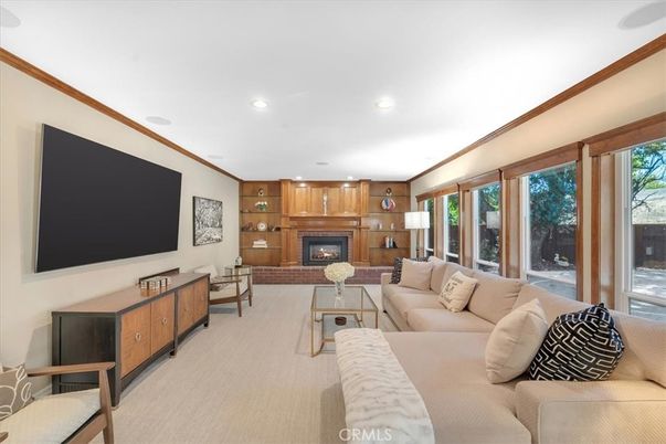 Fireplace, Interior, Living room, Recessed Lighting