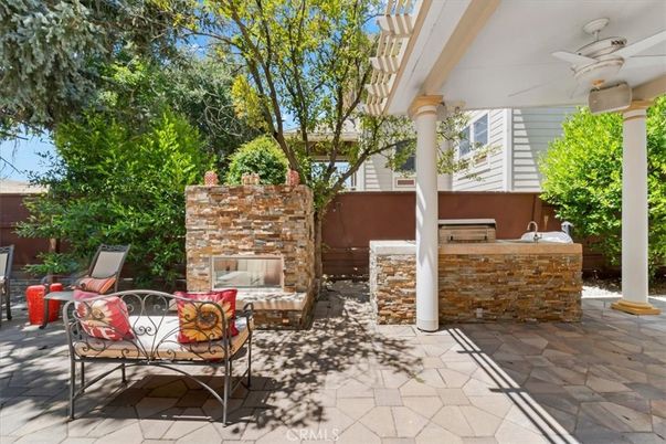 Exterior, Fireplace