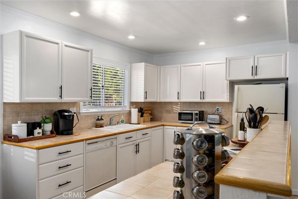 Interior, Kitchen, Recessed Lighting