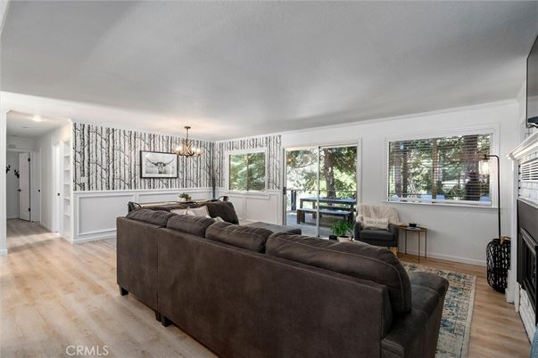 Chandelier, Dining room, Interior, Living room, Wood Texture Flooring