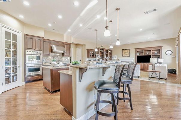 Interior, Kitchen, Living room, Pendant Lights, Recessed Lighting, Stainless Steel Appliances, Wood Texture Flooring