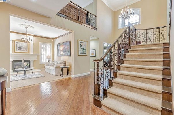 Chandelier, Fireplace, Interior, Pendant Lights, Wood Texture Flooring