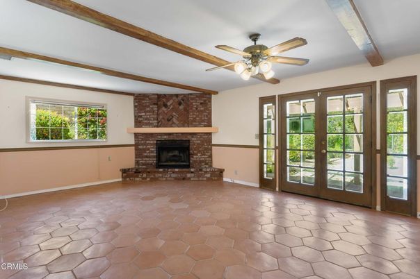 Empty room, Fireplace, Interior, Wooden Beams