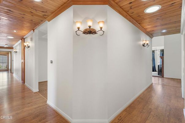 Interior, Recessed Lighting, Wooden Beams, Wooden Ceilings, Wood Texture Flooring