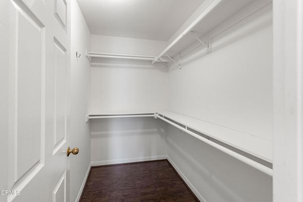 Interior, Walk-in Closets, Wood Texture Flooring