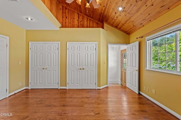 Empty room, Interior, Recessed Lighting, Wooden Ceilings, Wood Texture Flooring