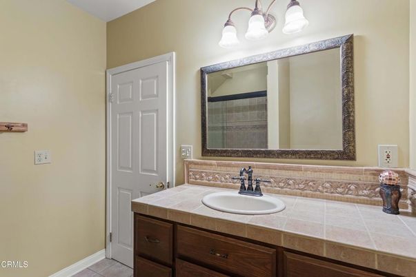 Bathroom, Interior, Tile Countertops