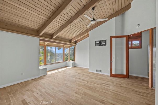 Empty room, Interior, Wooden Beams, Wooden Ceilings, Wood Texture Flooring