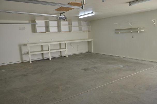 Garage, Interior