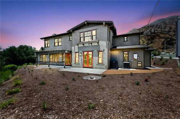 Backyard, Exterior, Facade, Modern
