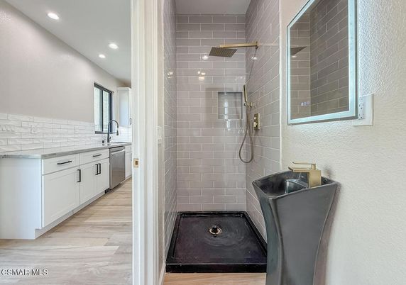 Bathroom, Interior, Recessed Lighting, Wood Texture Flooring