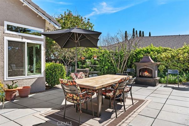Exterior, Fireplace