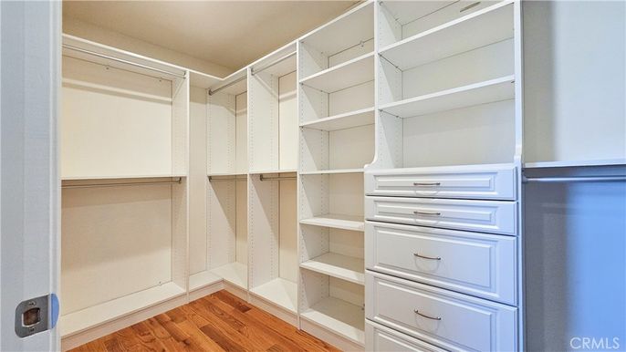 Interior, Walk-in Closets, Wood Texture Flooring