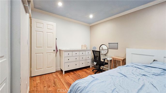 Bedroom, Home Office, Interior, Recessed Lighting, Wood Texture Flooring