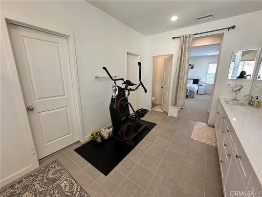 Fitness Equipment, Interior, Recessed Lighting