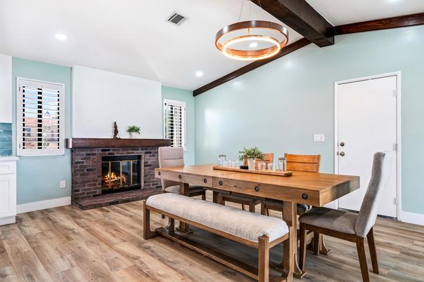 Dining room, Fireplace, Interior, Pendant Lights, Recessed Lighting, Wood Texture Flooring