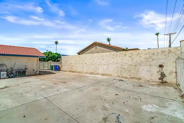 Backyard, Exterior