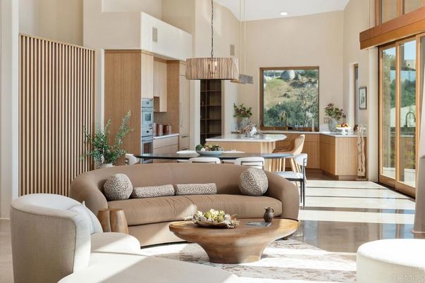 Interior, Living room, Pendant Lights, Recessed Lighting