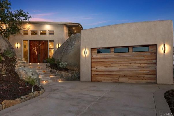 Attached, Exterior, Facade, Modern