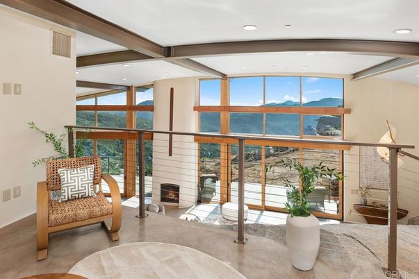 Fireplace, Interior, Recessed Lighting