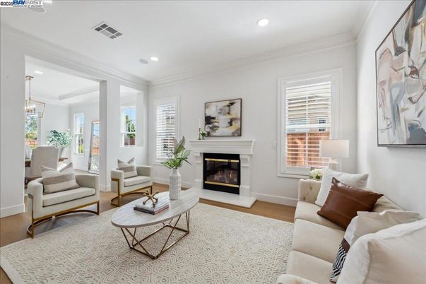 Fireplace, Interior, Living room, Pendant Lights, Recessed Lighting, Wood Texture Flooring