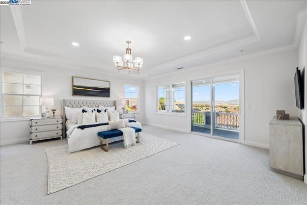 Bedroom, Chandelier, Interior, Recessed Lighting