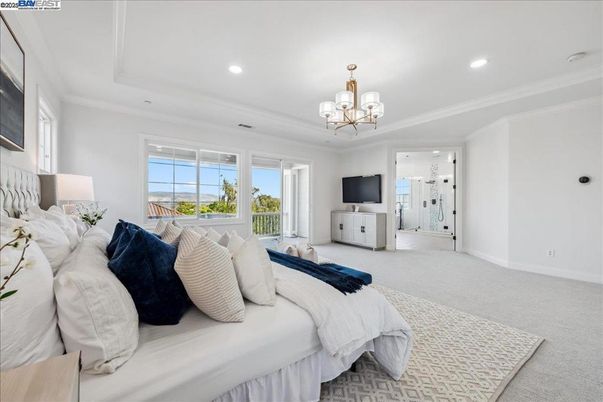 Bedroom, Chandelier, Interior, Recessed Lighting