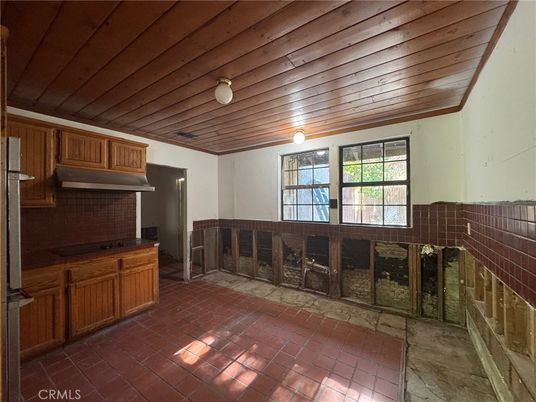 Interior, Kitchen, Wooden Ceilings
