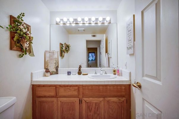 Bathroom, Interior, Tile Countertops