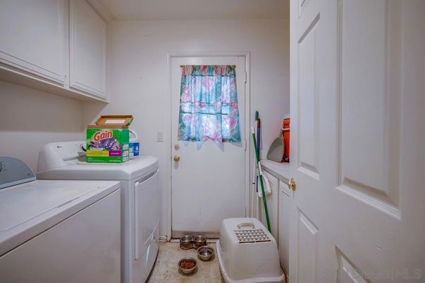 Interior, Washer
