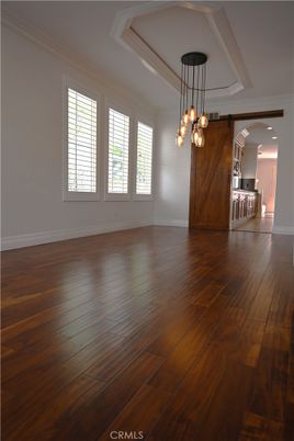 Empty room, Interior, Pendant Lights, Wood Texture Flooring