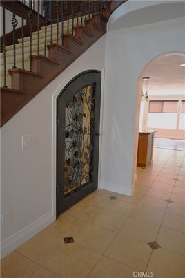 Chandelier, Interior