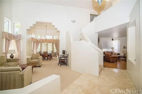 Chandelier, Dining room, Interior, Living room, Pendant Lights, Wood Texture Flooring