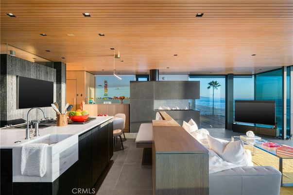 Interior, Kitchen, Living room, Pendant Lights, Recessed Lighting, Water, Wooden Ceilings