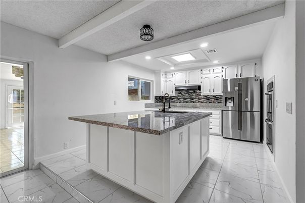 Interior, Kitchen, Marble, Recessed Lighting