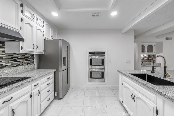 Interior, Kitchen, Marble, Recessed Lighting