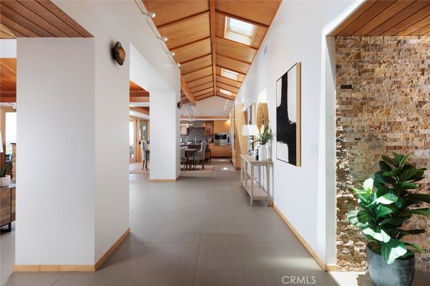 Dining room, Interior, Kitchen, Recessed Lighting, Wooden Beams, Wooden Ceilings