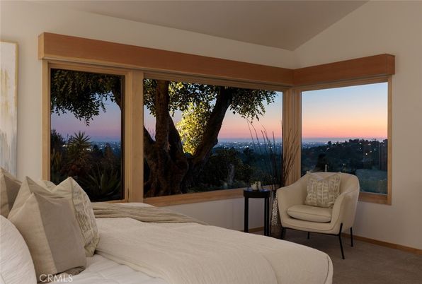 Bedroom, Interior, Water