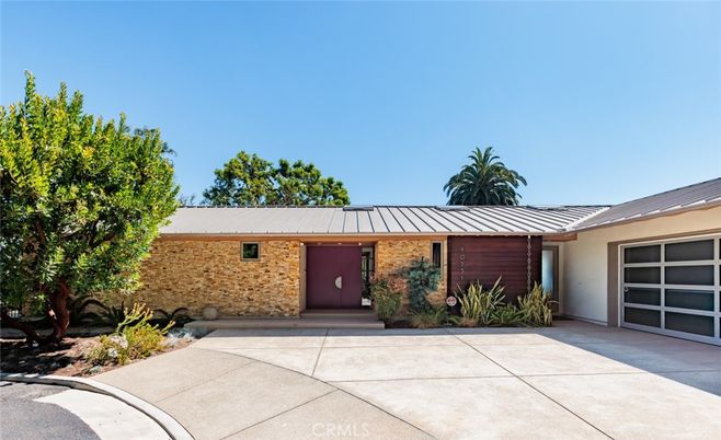 Attached, Exterior, Facade, Brick Facade, Ranch