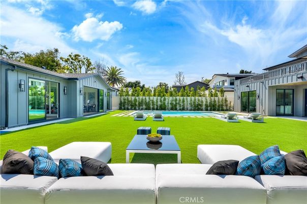 Backyard, Exterior, Pool