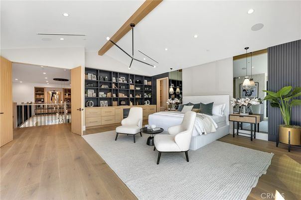 Bedroom, Interior, Living room, Pendant Lights, Recessed Lighting, Wood Texture Flooring