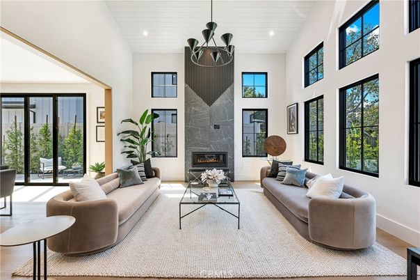 Fireplace, Interior, Living room, Pendant Lights, Recessed Lighting