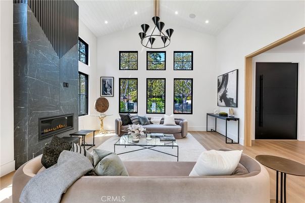 Fireplace, Interior, Living room, Pendant Lights, Recessed Lighting, Wood Texture Flooring