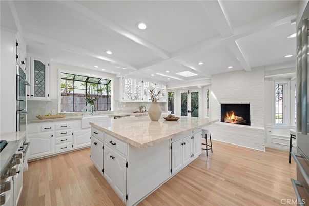 Fireplace, Interior, Kitchen, Recessed Lighting, Wood Texture Flooring
