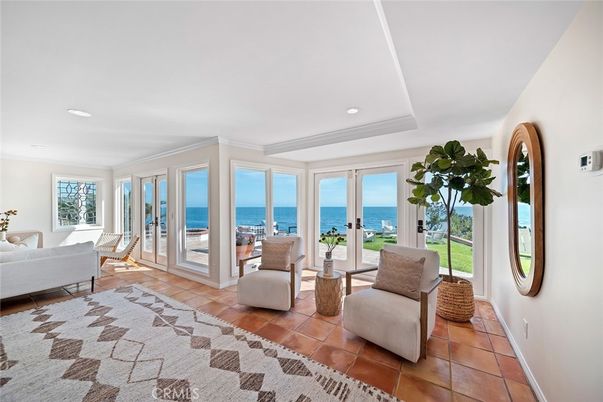 Interior, Living room, Recessed Lighting, Water