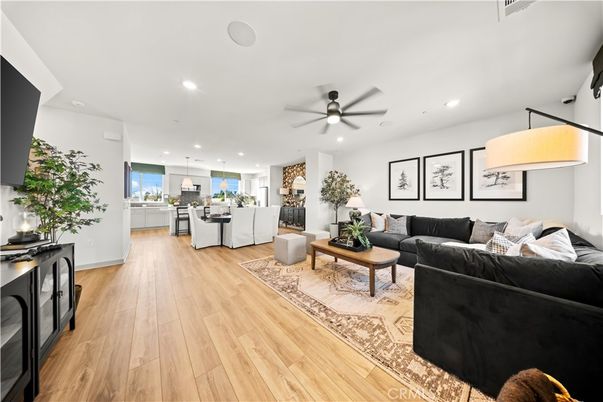 Interior, Kitchen, Living room, Pendant Lights, Recessed Lighting, Wood Texture Flooring