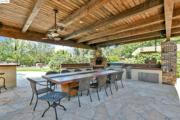 Exterior, Fireplace