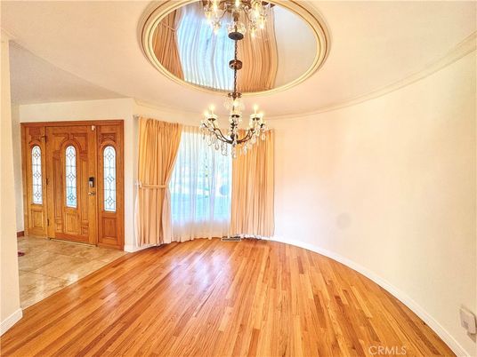 Chandelier, Interior, Wood Texture Flooring